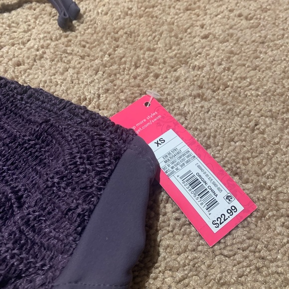 Bathing suit - Picture 4 of 7